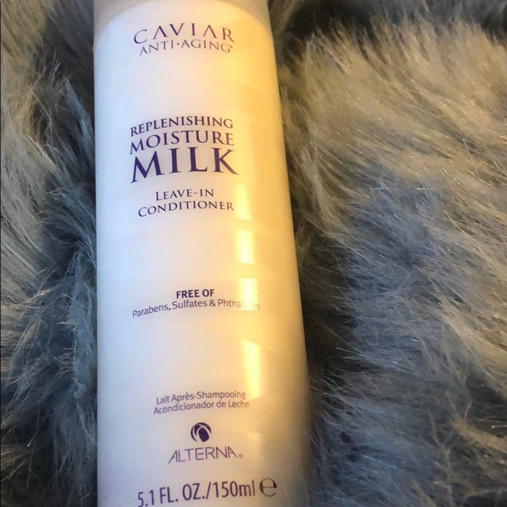 Alterna Caviar Replenishing Moisture Milk
